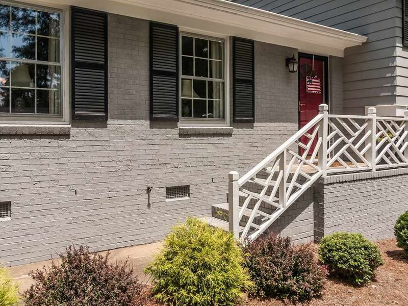 413 Crescent Ct, Raleigh, NC 27609