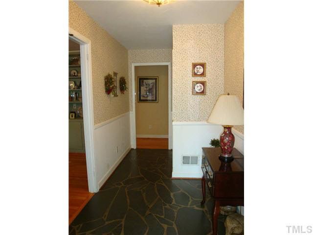 413 N Elliott Rd, Chapel Hill, NC 27514