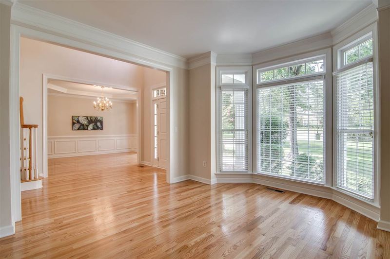 413 Englewood Dr, Chapel Hill, NC 27514