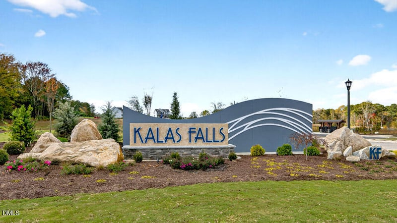 413 Falls Bluff Dr, Wake Forest, NC 27587