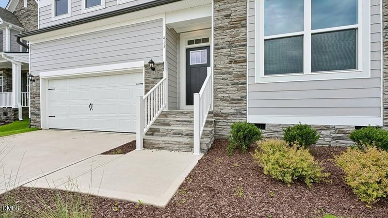 413 Falls Bluff Dr, Wake Forest, NC 27587