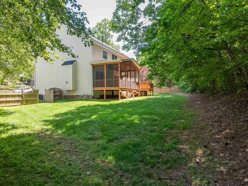 413 Jaslie Dr, Cary, NC 27518