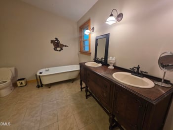 413 Johnson Town Rd, Zebulon, NC 27597