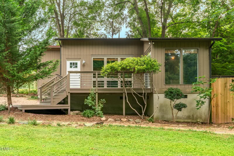 413 Lakeshore Dr, Hillsborough, NC 27278