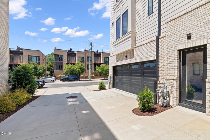 413 W Lenoir St, Raleigh, NC 27601