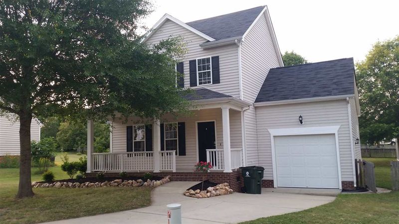413 E Maple Ave, Holly Springs, NC 27540
