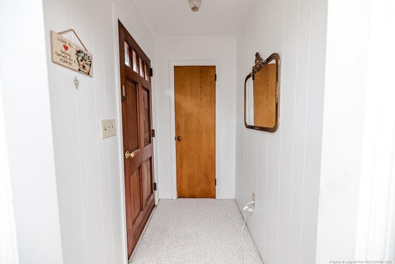 413 N Moore St, Sanford, NC 27330