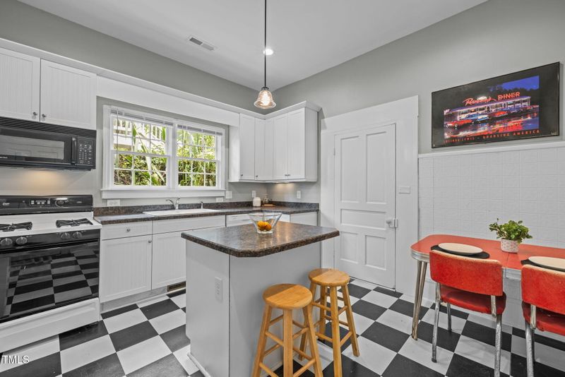 413 Pearce Ave, Wake Forest, NC 27587