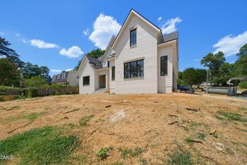 413 Pinecroft Dr, Raleigh, NC 27609