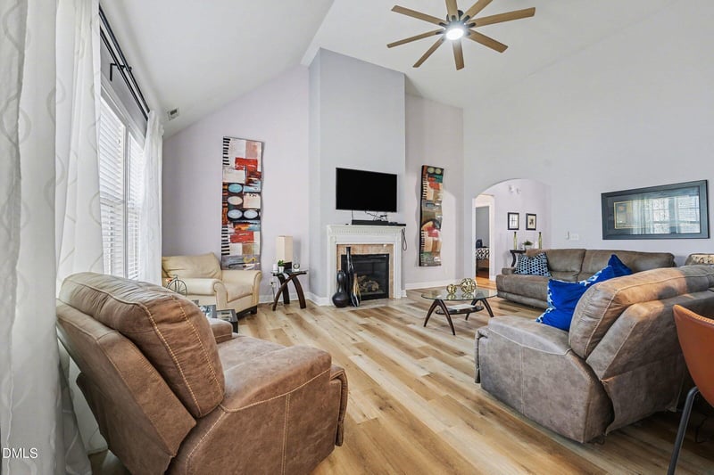 413 Rossendale Dr, Hope Mills, NC 28348