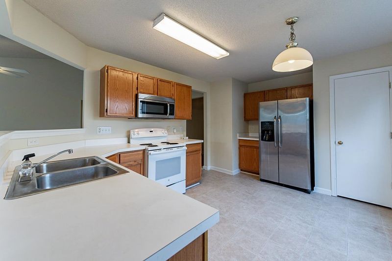413 Sapphire Dr, Durham, NC 27703