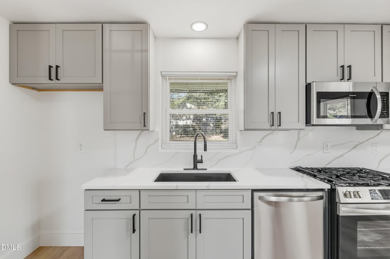 413 Solar Dr, Raleigh, NC 27610