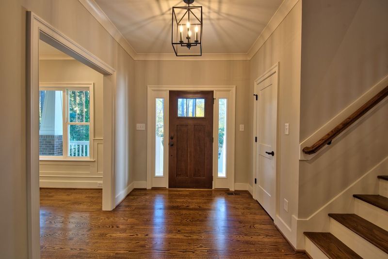 413 Whitehead Cir, Chapel Hill, NC 27514