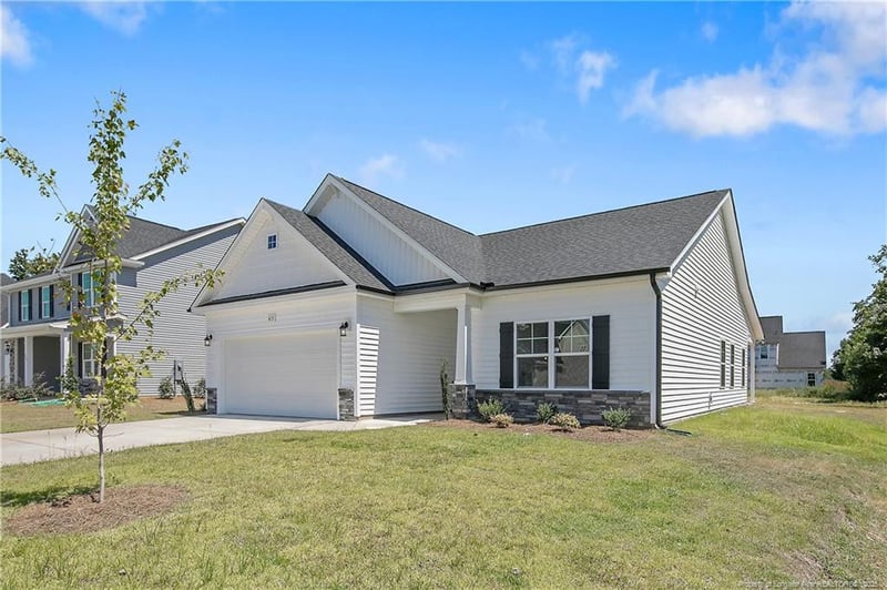 413 Whitestone Dr, Fayetteville, NC 28312