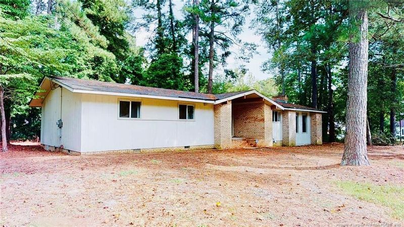 413 Winterlocken Dr, Sanford, NC 27330
