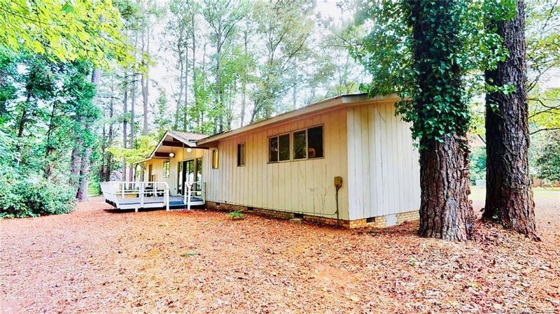 413 Winterlocken Dr, Sanford, NC 27330