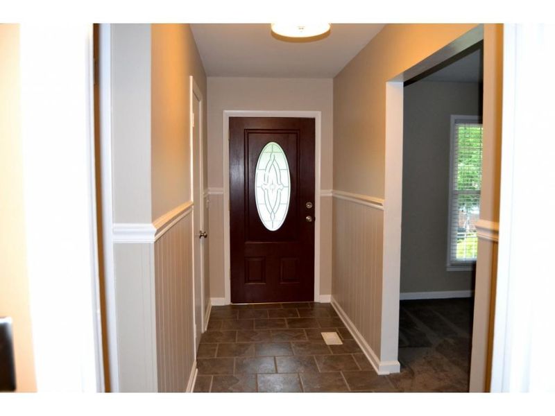 413 Woodhaven Dr, Burlington, NC 27217