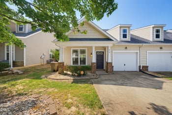413 Woodson Dr, Clayton, NC 27527