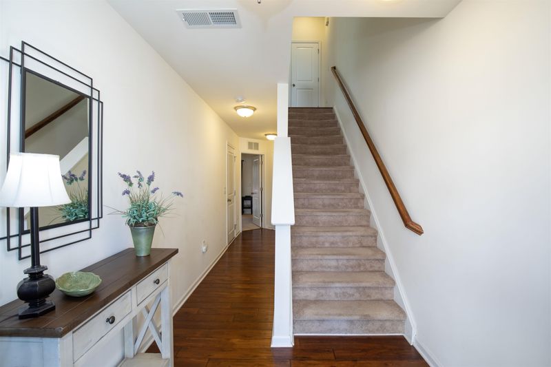 4131 Sykes St, Cary, NC 27519