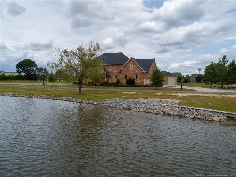 4131 Willowgate Dr, Fayetteville, NC 28312