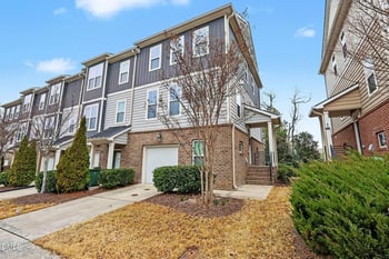 4132 Sykes St, Cary, NC 27519