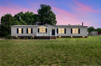 4133 Frontier Ave, Fayetteville, NC 28312