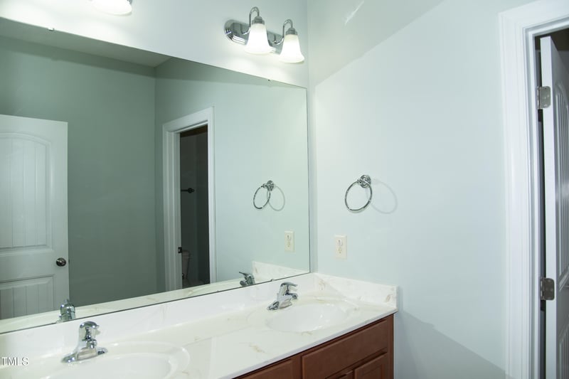 4133 Strendal Dr, Cary, NC 27519