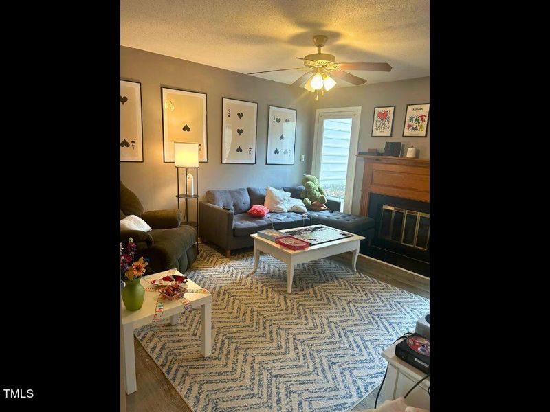 4135 Kaplan Dr, Raleigh, NC 27606