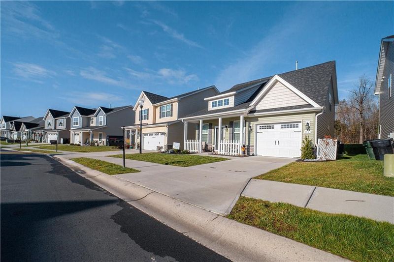 4137 Dunkirk Dr, Burlington, NC 27215