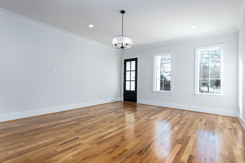 414 12 St Marys St, Raleigh, NC 27605