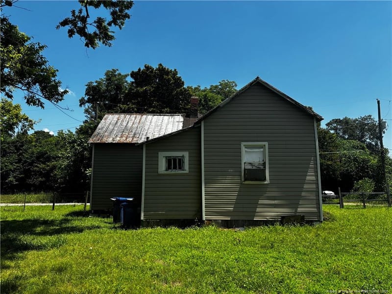 414 Adam St, Fayetteville, NC 28301