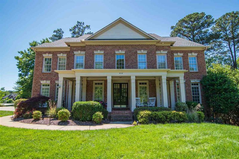 414 Allenhurst Pl, Cary, NC 27518
