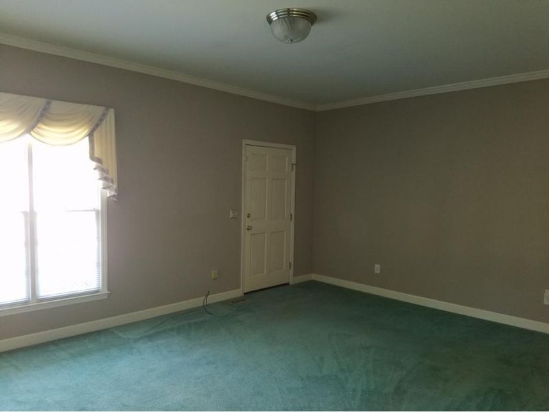 414 Atwater St, Burlington, NC 27215