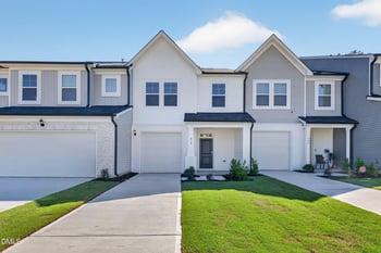 414 Barrington Key Dr, Zebulon, NC 27597