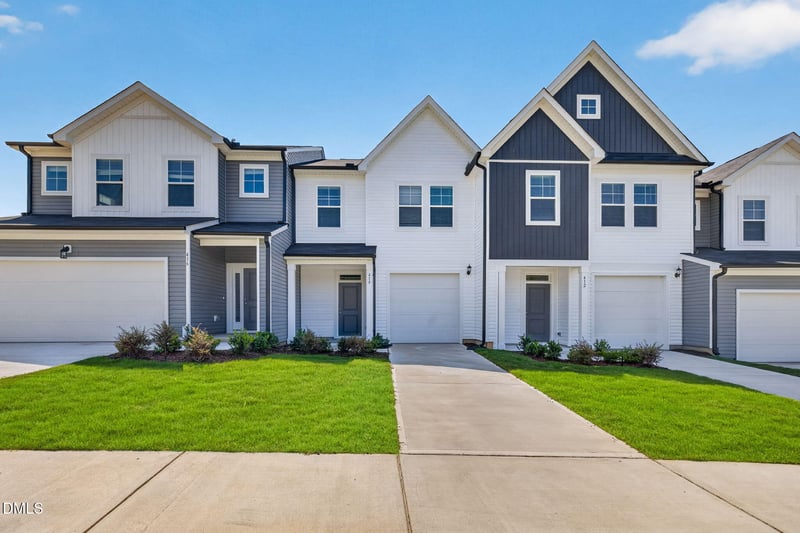 414 Barrington Key Dr, Zebulon, NC 27597