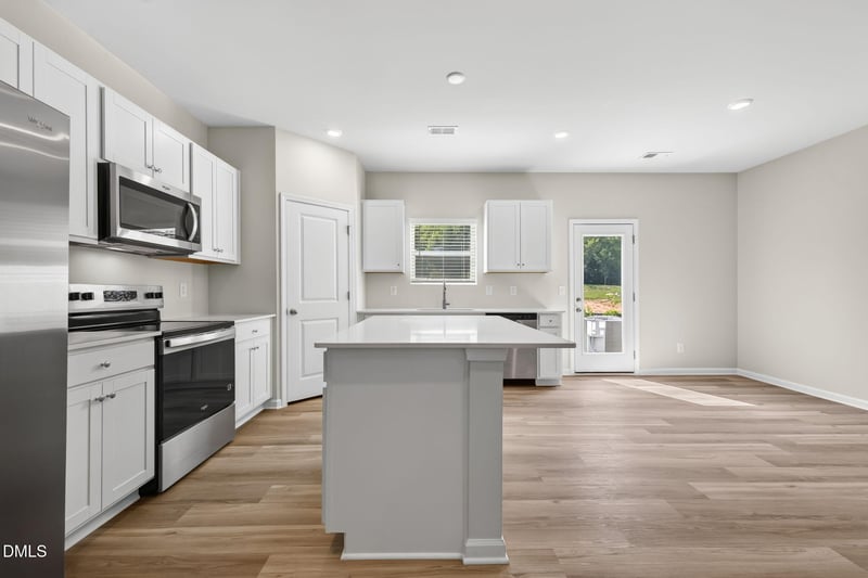 414 Barrington Key Dr, Zebulon, NC 27597