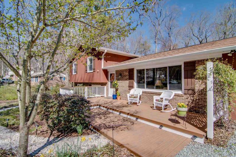 414 Bywood Dr, Durham, NC 27712