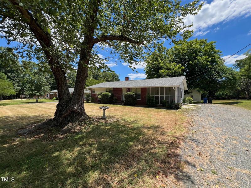 414 Chandler Rd, Durham, NC 27703