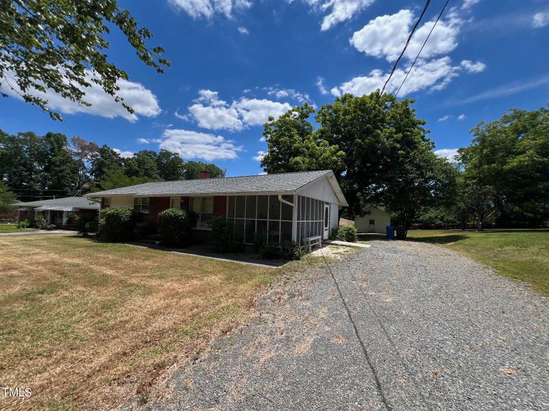 414 Chandler Rd, Durham, NC 27703