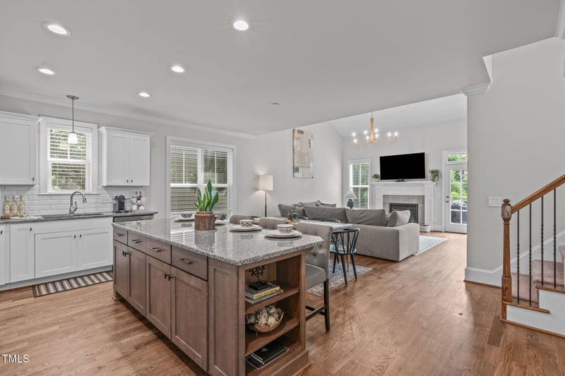 414 Heather Dr, Raleigh, NC 27606
