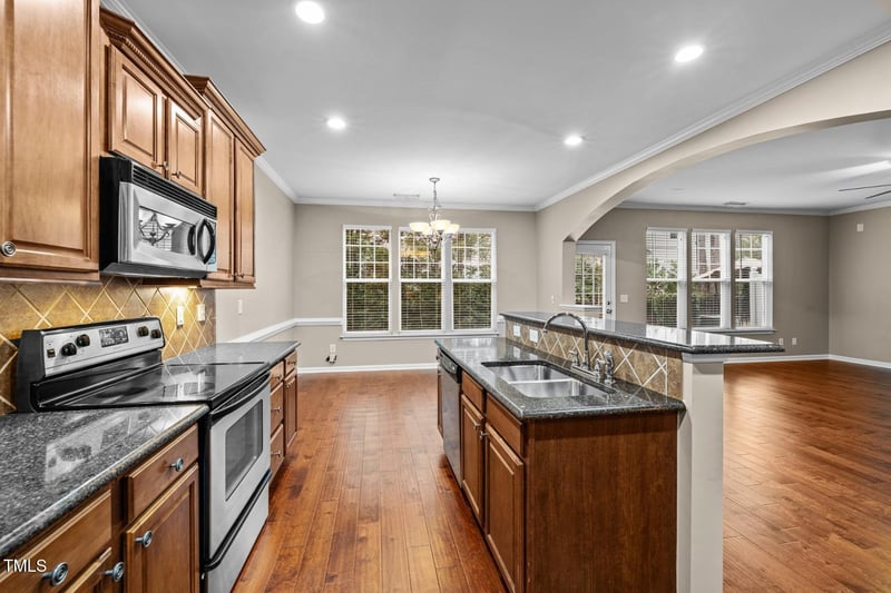 414 Hilltop View St, Cary, NC 27513