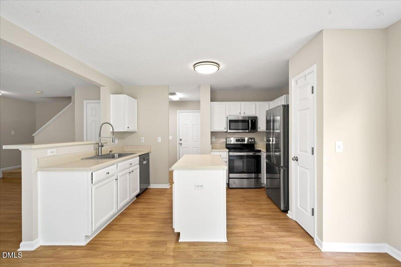 414 Lodestone Dr, Durham, NC 27703