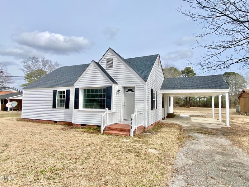 414 Main St, Selma, NC 27576