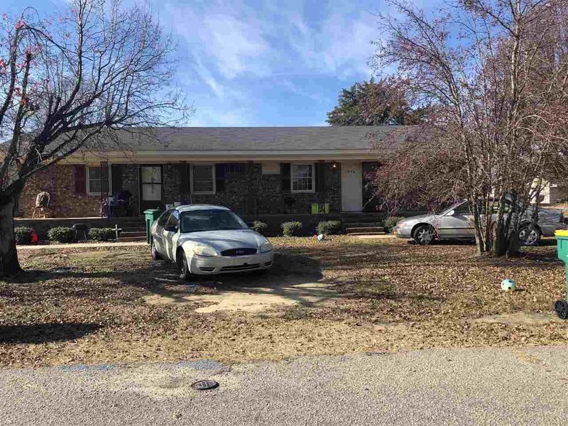 414 S Orange St, Coats, NC 27521