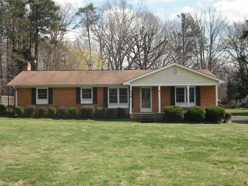 414 Overman Dr, Burlington, NC 27215