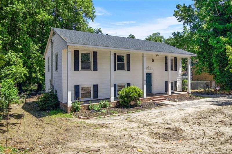 414 Stacy Weaver Dr, Fayetteville, NC 28311