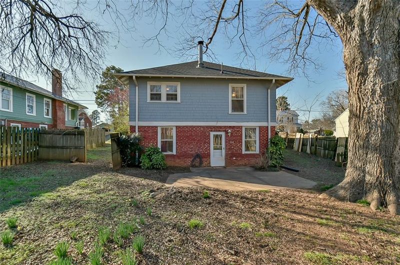 414 N Third St, Mebane, NC 27302