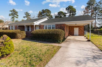 414 York Rd, Fayetteville, NC 28303