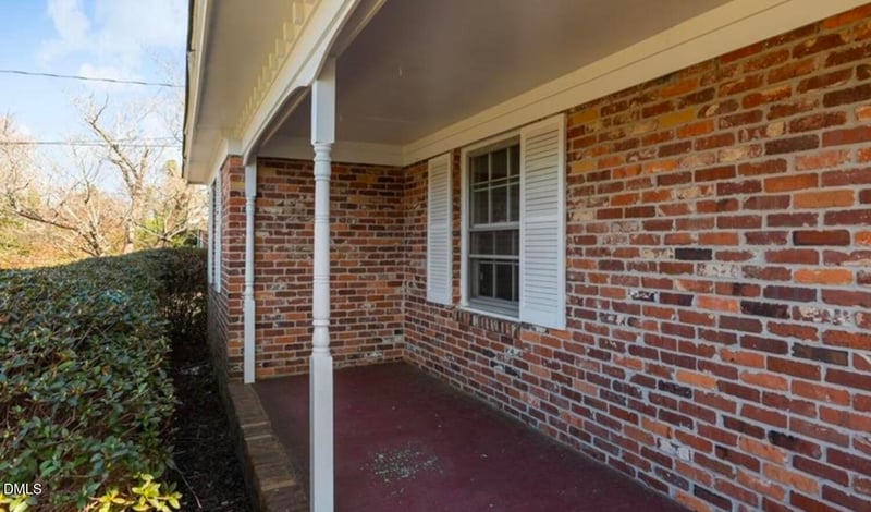 414 York Rd, Fayetteville, NC 28303