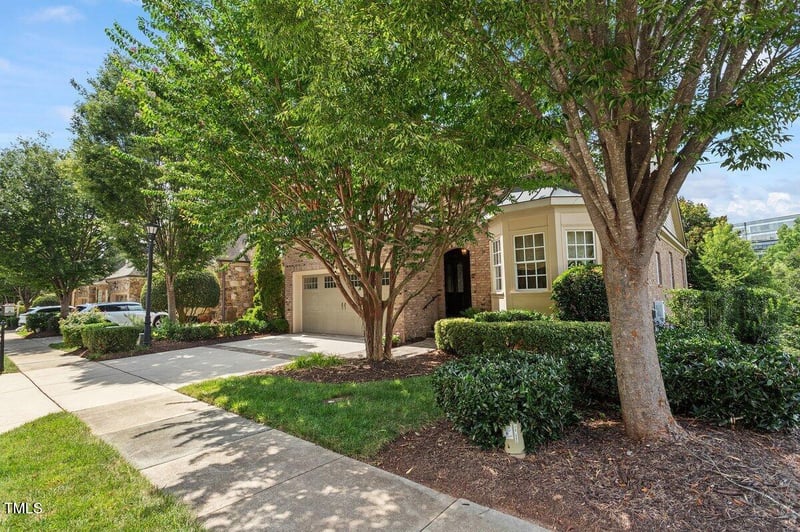 4143 Gardenlake Dr, Raleigh, NC 27612